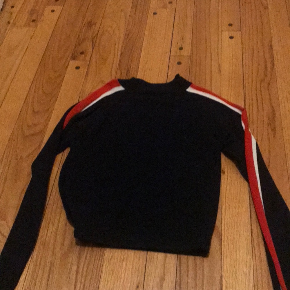 H&M Sweater - Picture 2 of 2